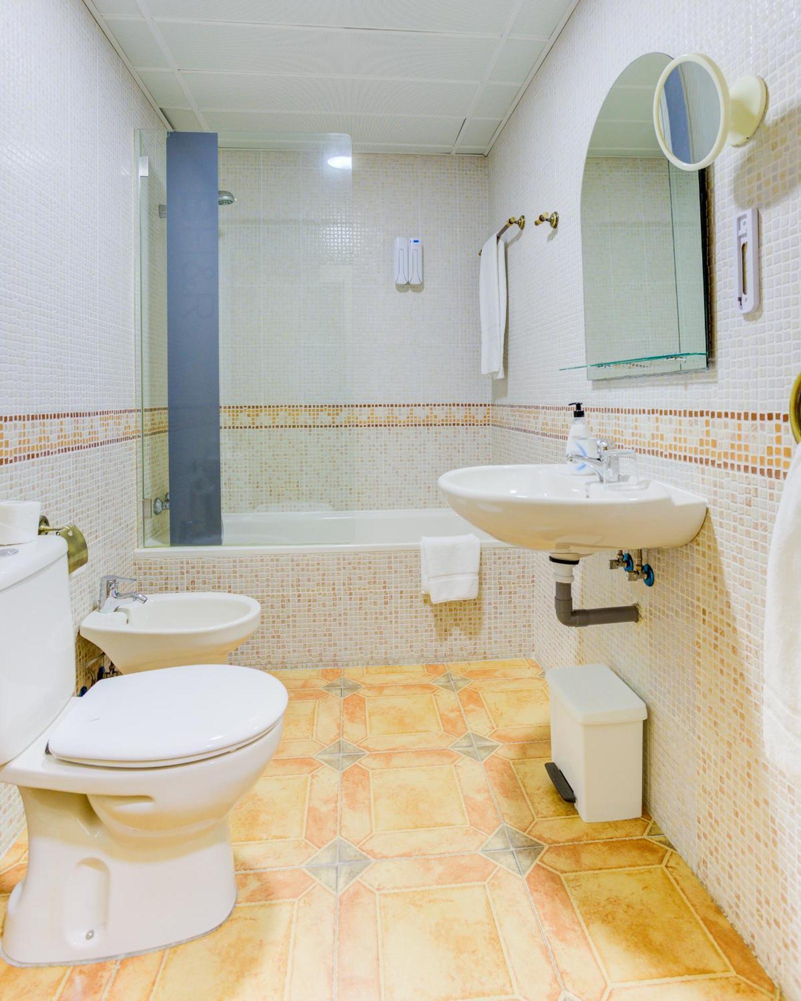 Hotel Pizarro Humanes de Madrid Esterno foto
